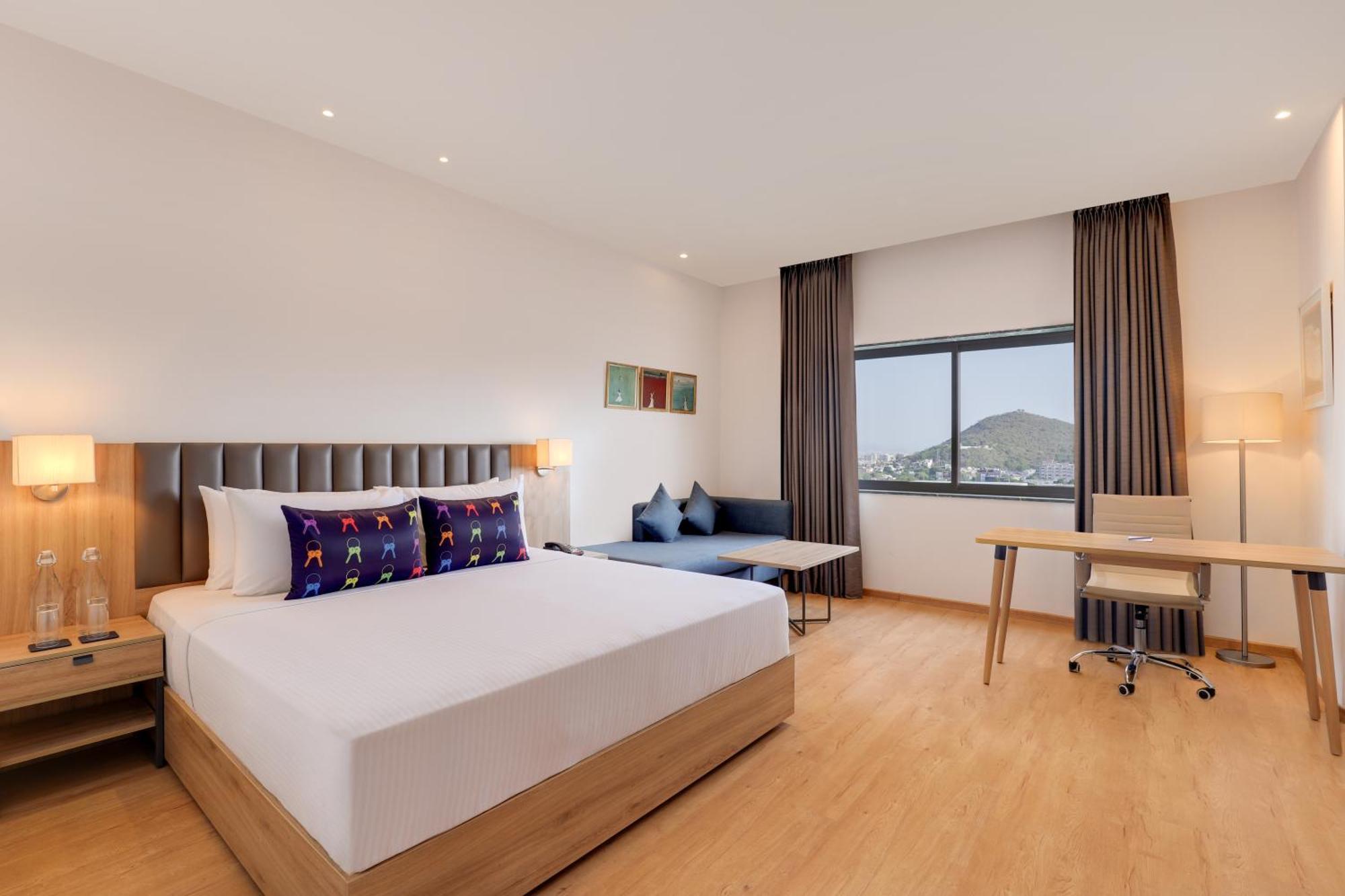 Keys Lite By Lemon Tree Hotels, Urban Square, Udaipur Esterno foto